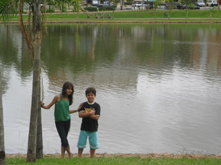 Tainá und Vitor Hugo im Parque Vaca Brava